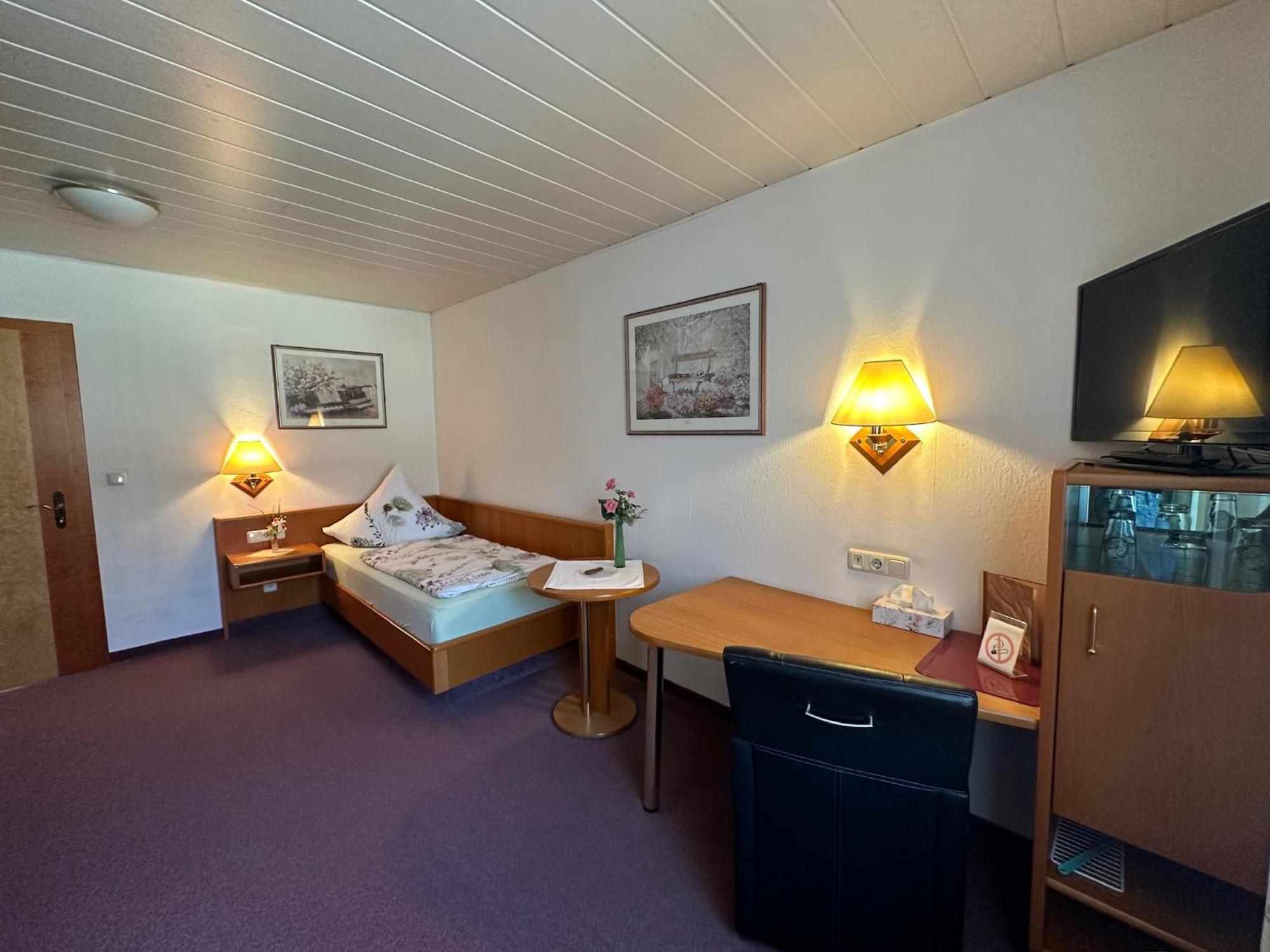 Pension Goeppner Salz (Rhon-Grabfeld) Exterior foto