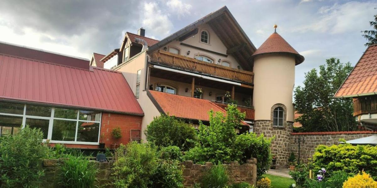 Pension Goeppner Salz (Rhon-Grabfeld) Exterior foto